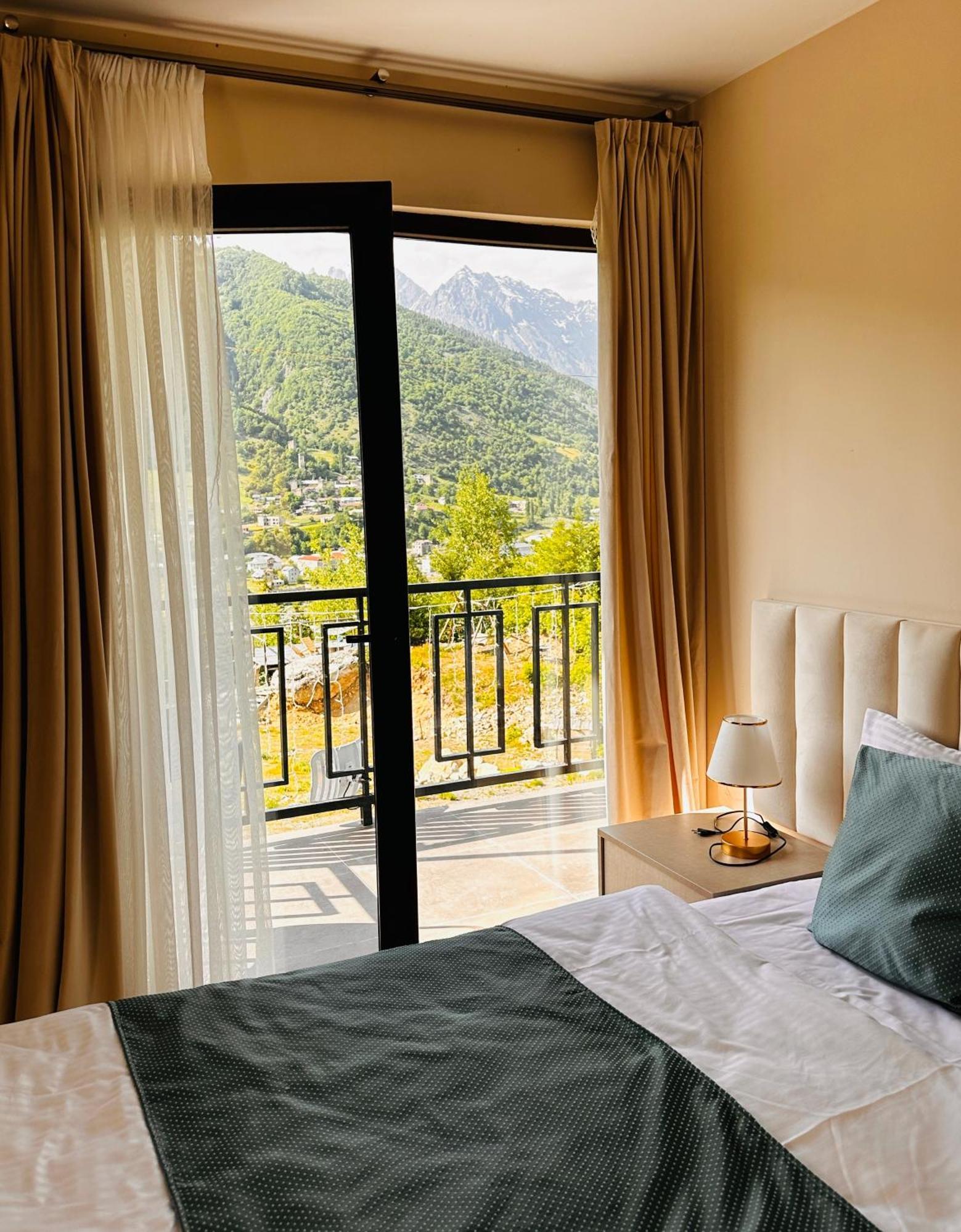 "Panorama" Kakhri Otel Mestia Dış mekan fotoğraf